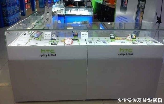 手机店|手机店那么多,看似没什么生意,但为什么一直没有关门倒闭呢