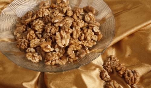 生活质量|吃核桃能降血糖？提示：若想稳定血糖，这2物平时尽量少碰