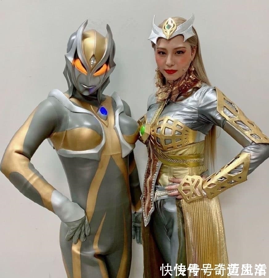 卡蜜拉|特利迦奧特曼:黑暗軟膠新舊版本對比,有驚喜有失望,卡蜜拉流淚