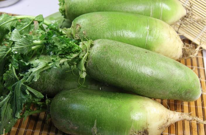 萝卜豆腐汤|白萝卜搭配它一起，色斑淡了，免疫力提高了，给身体做个大扫除吧