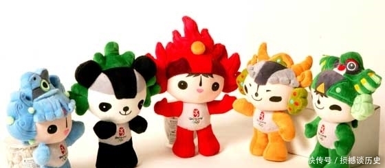 他是奥运会福娃的设计者,65岁娶37岁貌美妻子,82岁再生子