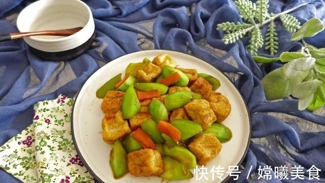 好吃|豆腐加这菜清香无比,再来点肉,好吃到上桌秒光!只长劲不长胖