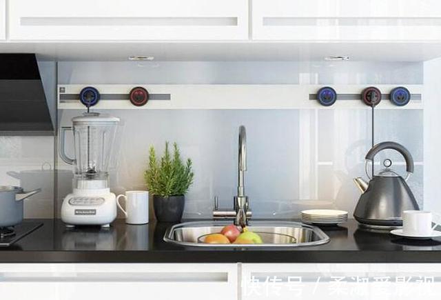 插座|厨房万万不要装墙上插座了，装这种更美观实用，真是太机智了