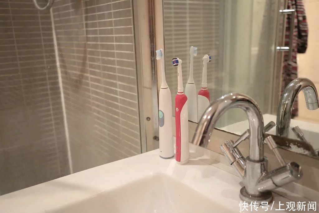 电动牙刷|电动牙刷和普通牙刷怎么选？正确的刷牙姿势了解一下→