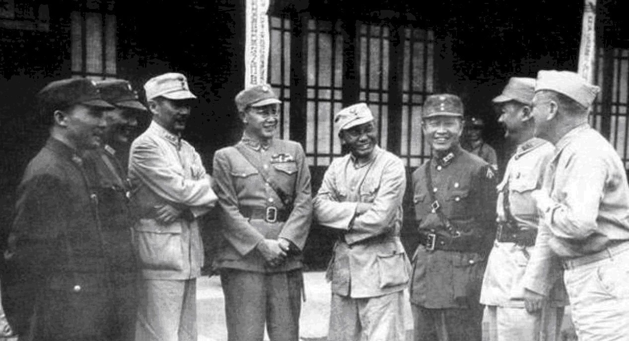 投降|日本天皇宣布投降时,手握105万大军的冈村宁次,第一反应是啥?