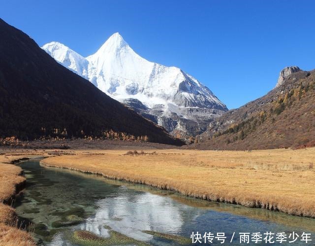 它被譽為「藍色星球上最後一片凈土」,每一個景色都像一幅明信片