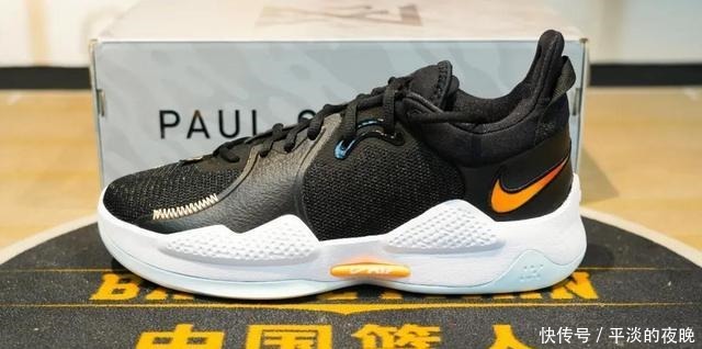 球鞋开箱PG5首发黑白配色，没有拉链颜值高了吗