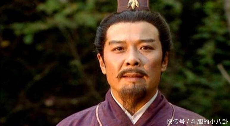 诸葛亮|庞统战死，诸葛亮是伤心还是窃喜，看看正史和演义中有什么不同？