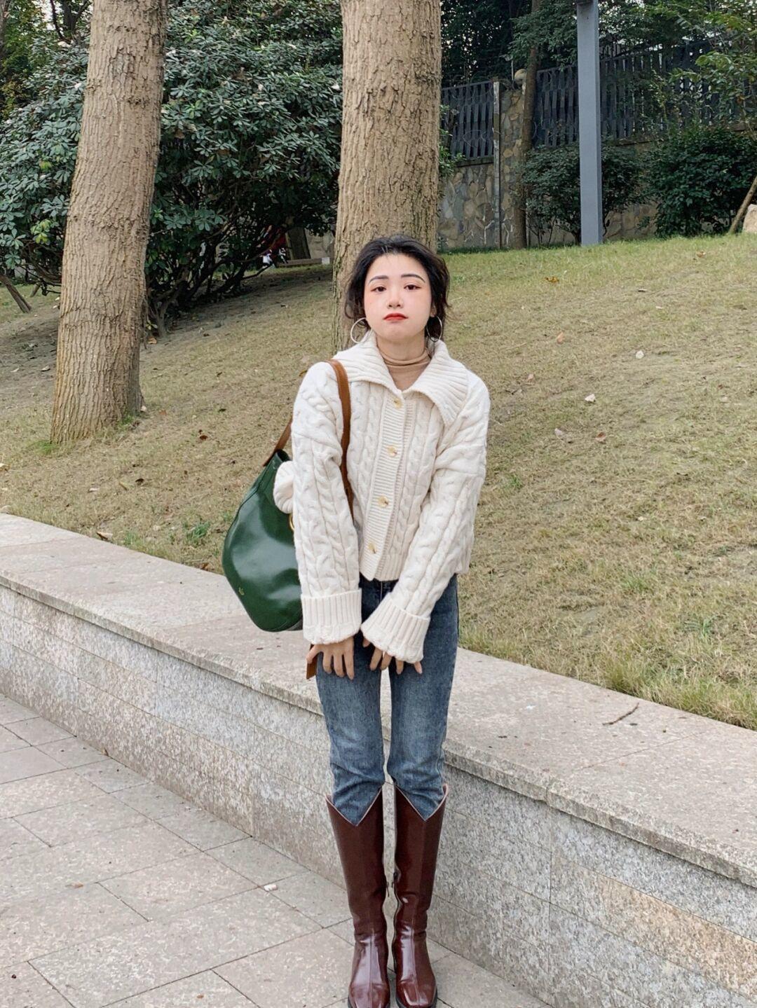 莫兰迪|这才是熟女该有的“毛衣”搭配,建议借鉴4个实用款,真美