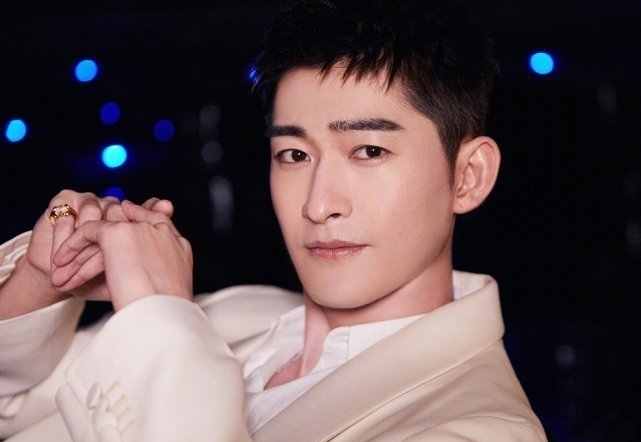 董明珠|全新職場(chǎng)綜藝上線在即,張翰岳云鵬加盟,內(nèi)娛運(yùn)營(yíng)實(shí)景或首度曝光