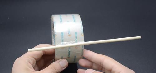透明胶带上放一根筷子,真是厉害了,好多人还不清楚,都看看吧