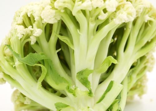 肉香|干锅花菜这样做太好吃,搭配五花肉一起炒,肉香扑鼻,营养解馋