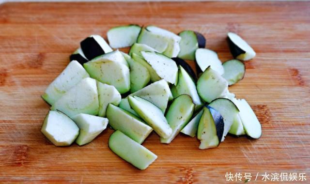 去掉|西红柿的新吃法,比炒鸡蛋还好吃,鲜香滑嫩,汤汁拌饭好吃到舔碗