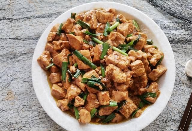 做法|试试豆腐这个做法，不用放肉也好吃，经济实惠还下饭