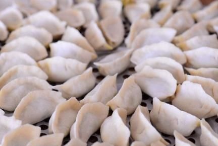 调肉馅，调料不懂别乱放！教你万能调法，肉馅咸香入味，鲜嫩多汁