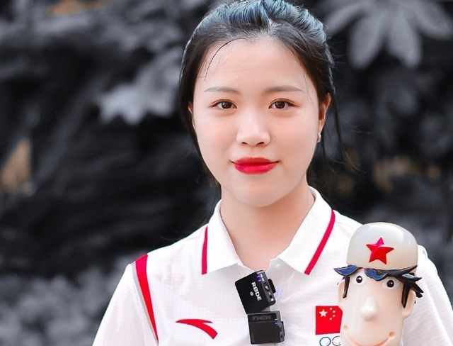 运动员|官媒发话,杨倩恩师落选表彰不公!网友质疑,杨倩恩师:情况属实