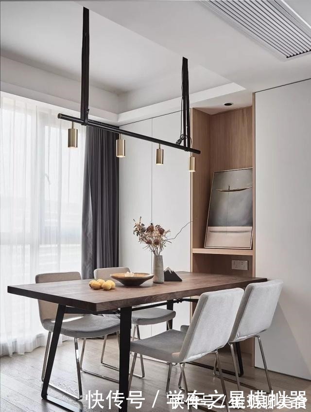 次卧|一样的80㎡,他家装修出的效果为什么这么宽敞,超大客厅真棒!