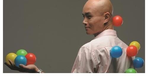 言語犀利到銷聲匿跡，46歲樂嘉是怎么做到的