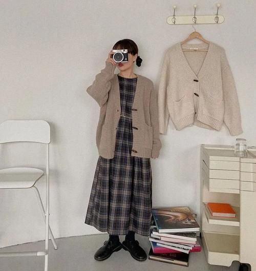 “ 奶奶风 ”毛衣火了 ！今春照着穿，太洋气 ！