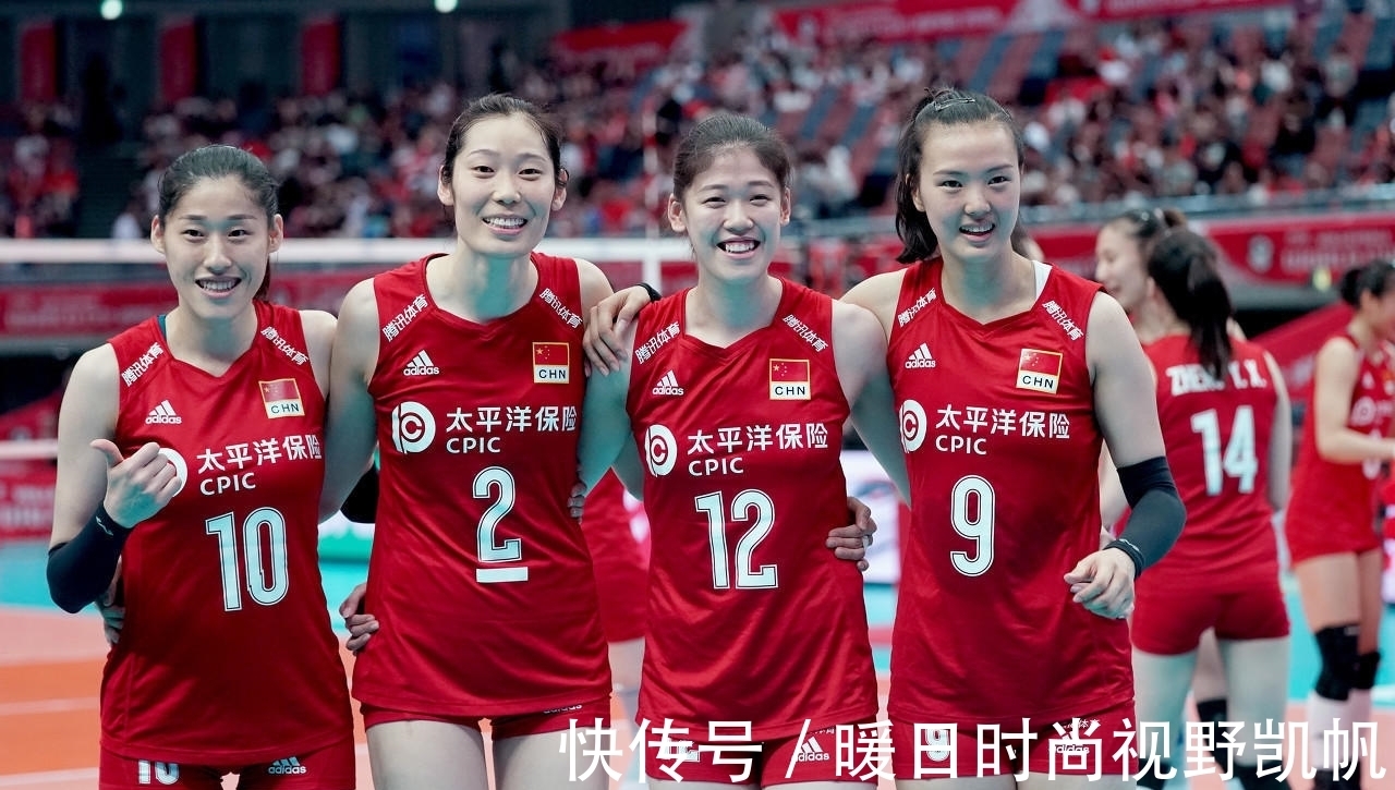 张常宁|双塔组合联合三叉戟!女排最强进攻阵容强势杀出,龚翔宇遗憾落选