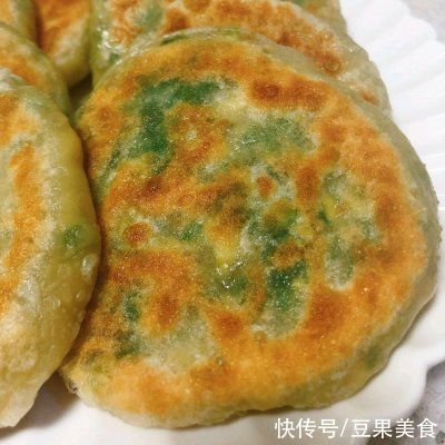  皮薄如纸的韭菜馅饼（好吃到停不下来）