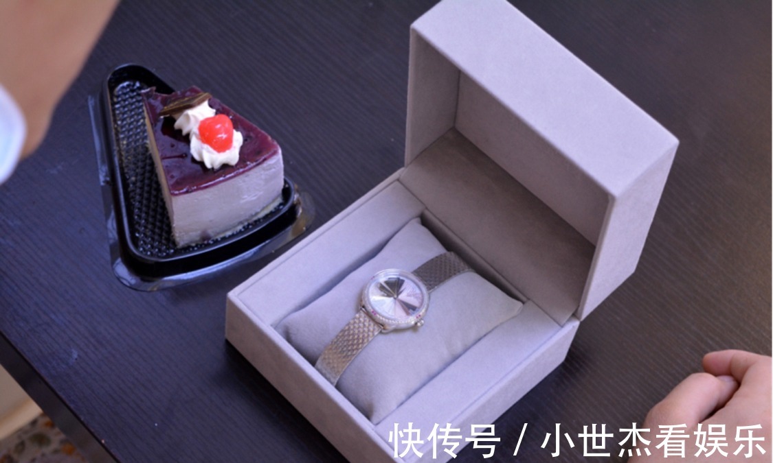 手表|万万没想女友喜欢这种手表,收到货后,果然没选错