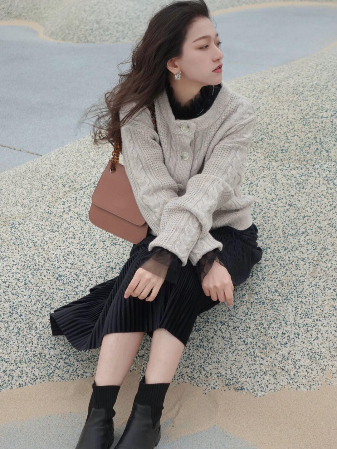 拉链|衣品好的女人,冬季都少不了“毛衣”的搭配,气质爆表