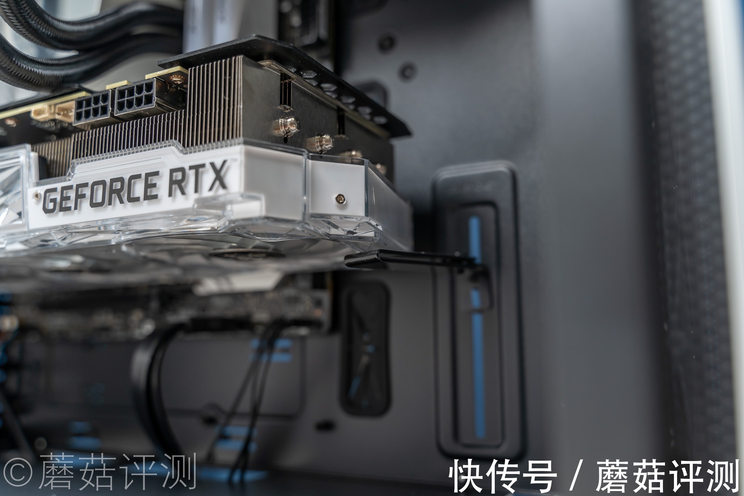 电源|黑白搭配，搭建白色主题机箱、记一次10850K+RTX3070Ti装机