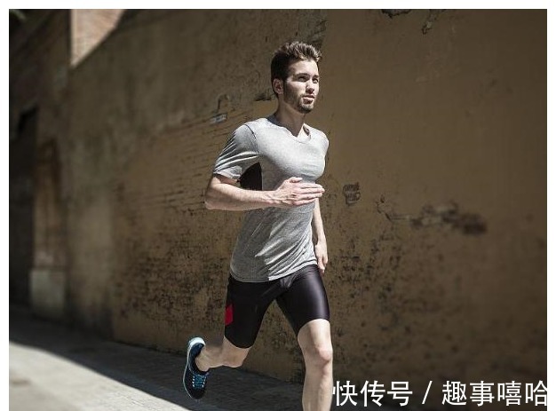 女生|男生天天跑步,不知不觉会出现5种优点,女生最爱第五种