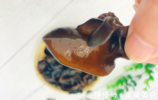 泡木耳|泡木耳10个人9个错，大厨教你一招，5分钟泡发，又脆又干净