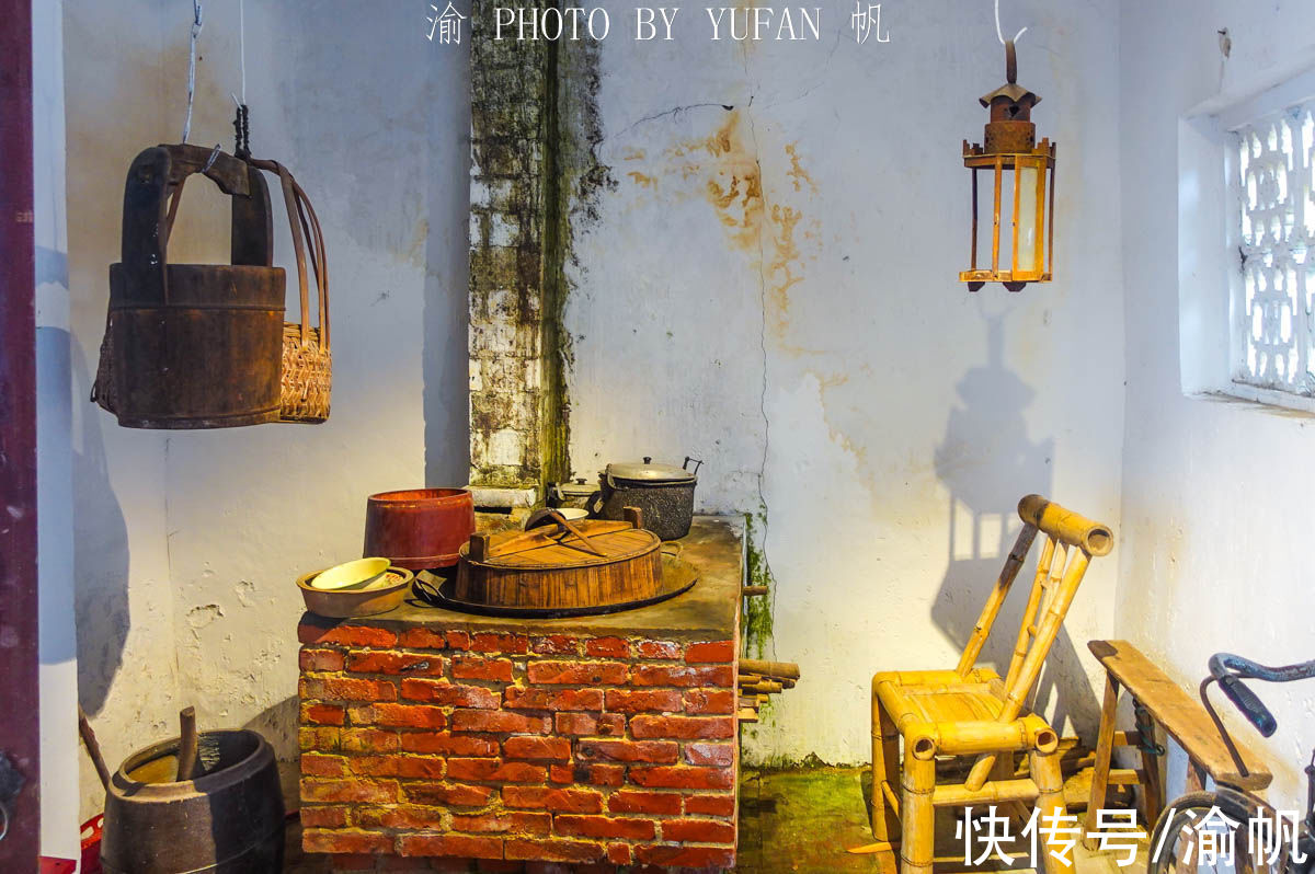 画坛$参观关山月故居，才知他名字的来历，房屋不大却是阳江的文化地标