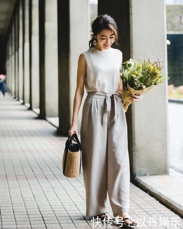 看了这位日本妈妈的40+穿搭，一年四季的穿搭，精致又优雅