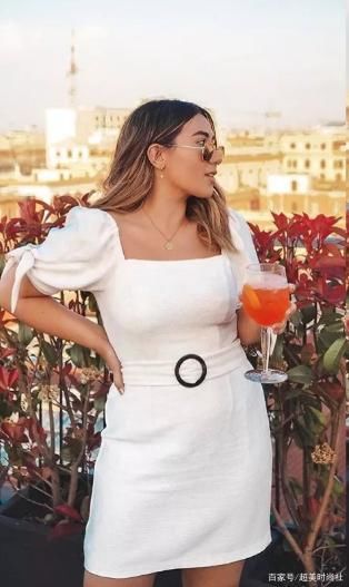 初夏如何优雅露肤?专属胖女孩的时髦穿搭法,通勤、约会都适用