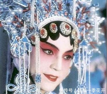 法国外交官和京剧演员结婚生子, 二十年后, 警察说 你妻子是男的!