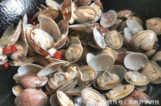花蛤这样做才好吃,多加这一步,鲜美入味不牙碜,不费时又简单!