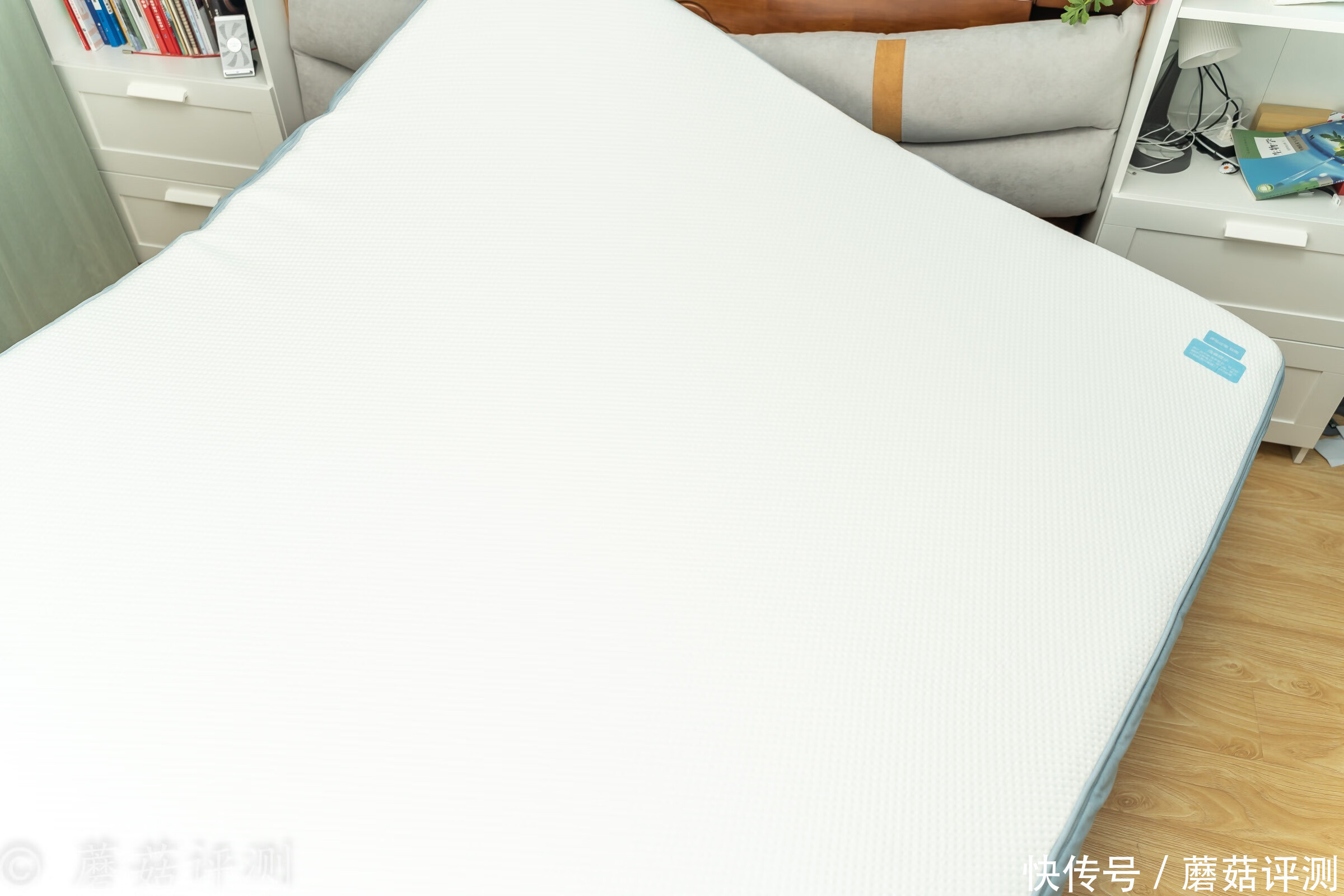 床垫|软硬兼具,好睡舒适、网易云舒零压感软硬两用弹簧床垫 体验评测
