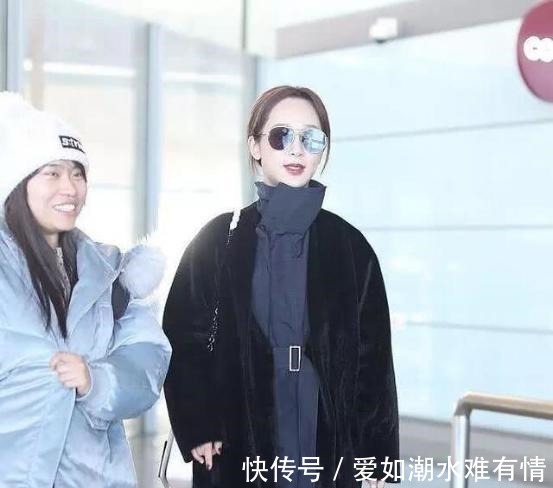 打底裤 小黑裤已经失宠了!现在流行“打底裤”外穿,搭大衣、卫衣都好看!