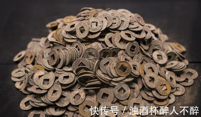 杨君$聊斋故事:富人落难没人帮忙,危难时穷秀才站了出来,真朋友