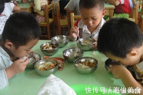 餐食|宝妈“突袭”贵族幼儿园，拍下午餐照片吐槽，引众家长共愤怒