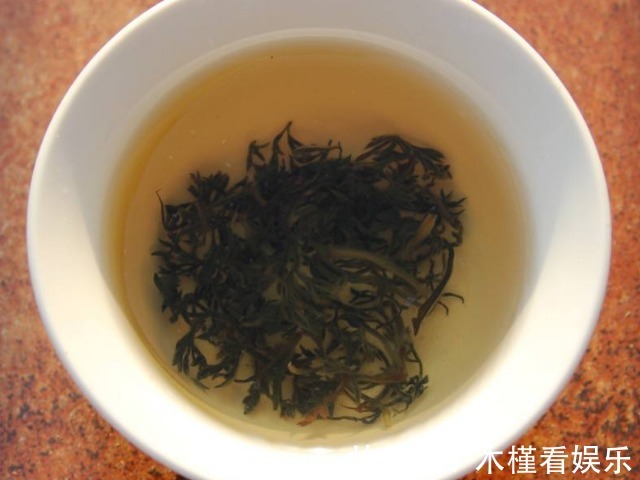 小便短赤|地头常见的这种野草,竟然是养肝第一菜,每天来一盘,肝脏没毛病