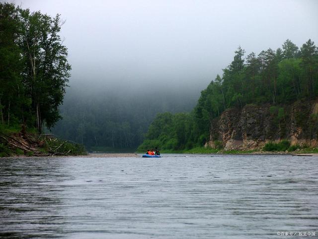 七律#七律.激流奋进践人生