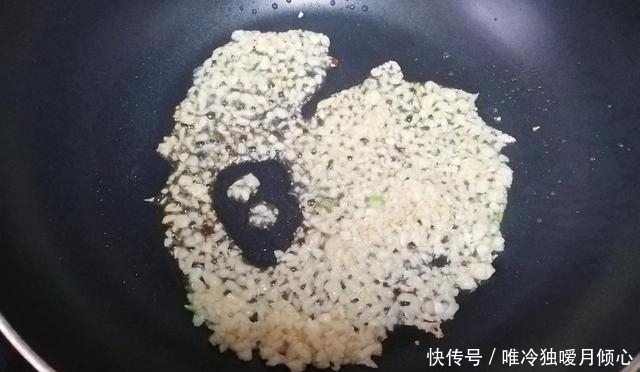 营养|大虾此样做,像薯条一样口感焦酥,营养美味,不剥虾皮就能吃