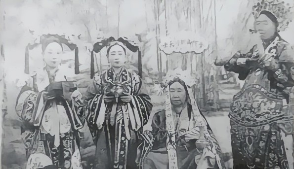皇宫|谁说清朝后宫都长得丑?她是晚清皇宫公认第一美女,媲美现代明星