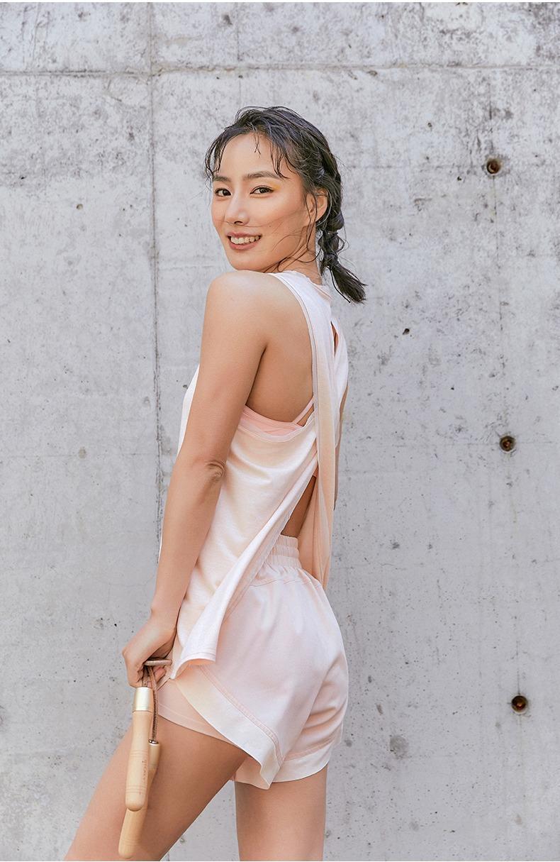 蜜桃臀|时髦休闲的运动套装舒适又帅酷,运动和美一个都不能少