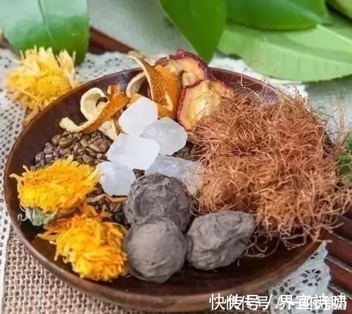 祛湿|红枣和它一起泡, 每天一杯, 7天身体内湿气消, 脸色更红润!