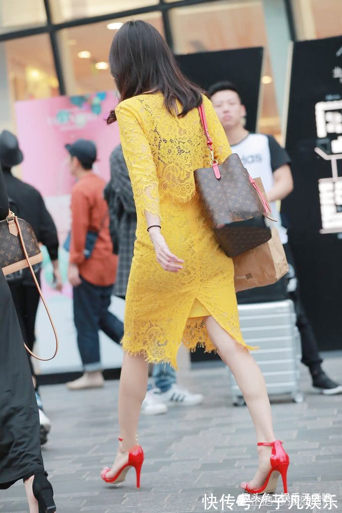 蕾丝裙 黄色蕾丝裙美女,高贵精致,展现异域情怀和优雅知性的气质