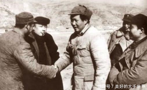眼中|毛主席眼中的厚道人，他是十大元帅之一，妻子上下班只能挤坐公交