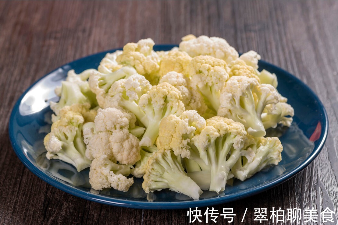 下饭|炒花菜好吃有诀窍，下锅前多做1步，出锅后又香又脆，十分下饭