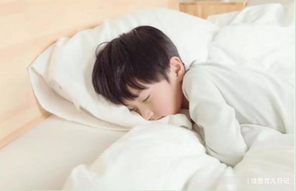 宝宝|宝宝睡枕头与不睡枕头,长大后有何差异?父母需提前了解