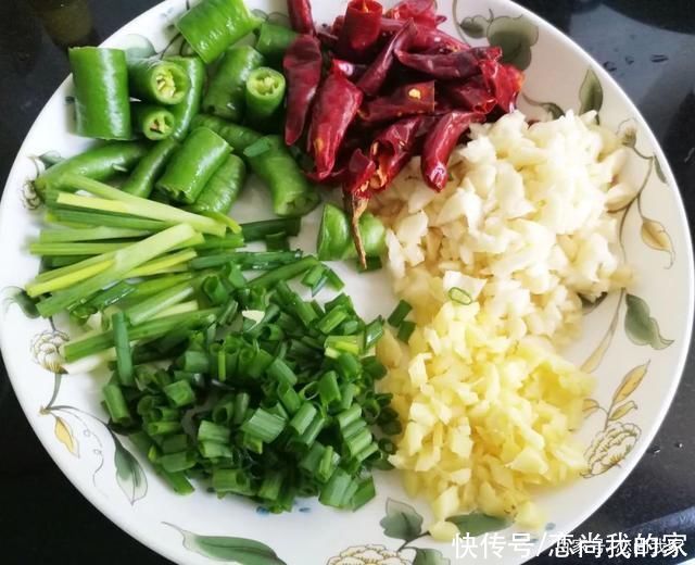 过年家里聚餐，推荐10个干烧菜，不用加水，烧出来特别下饭，还香